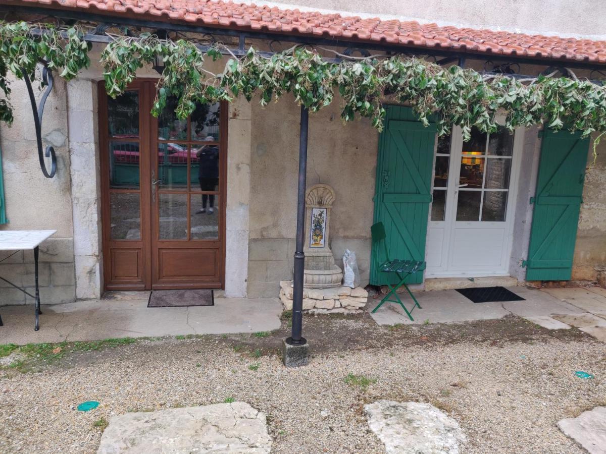 Le Logis De Lou Panzió Blars Kültér fotó